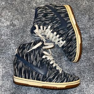 Woman’s Nike Dunks